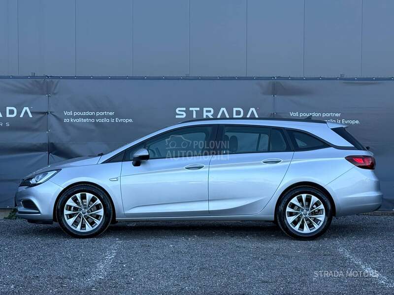 Opel Astra K 1.5 NAVY / AUTO