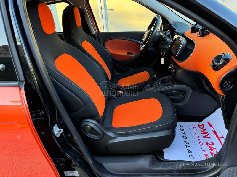 Smart ForFour Nav igacija