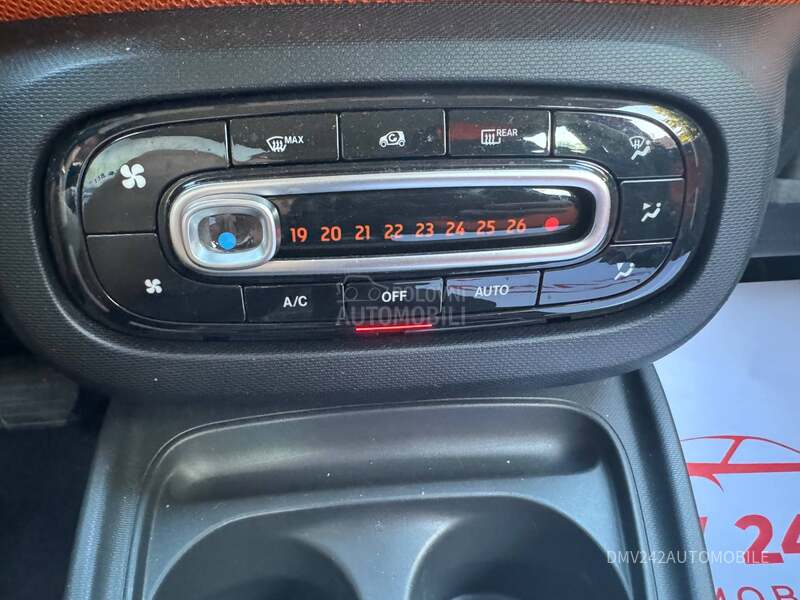 Smart ForFour Nav igacija