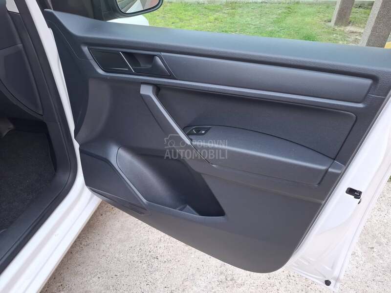 Volkswagen Caddy 1.6 TDI NOVO