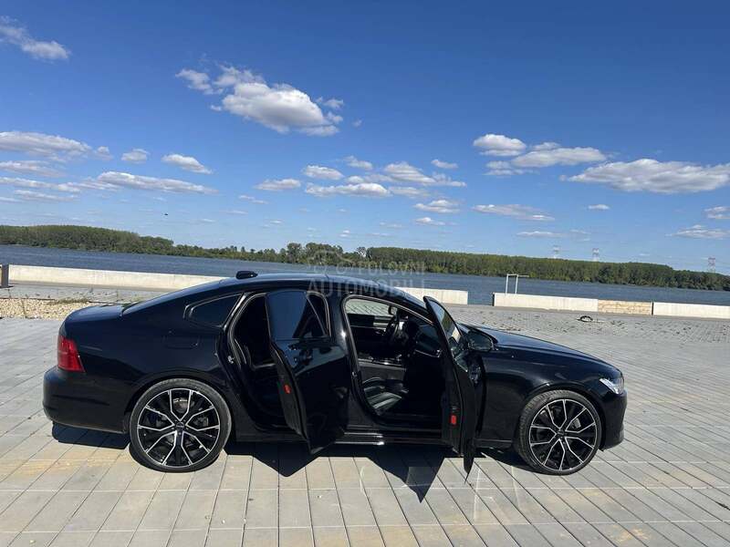 Volvo S90 2.0 T8 4WD R-DESIGN