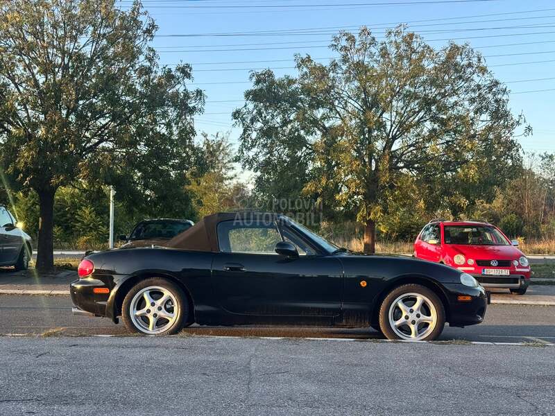 Mazda MX-5 Nardi Wood trim