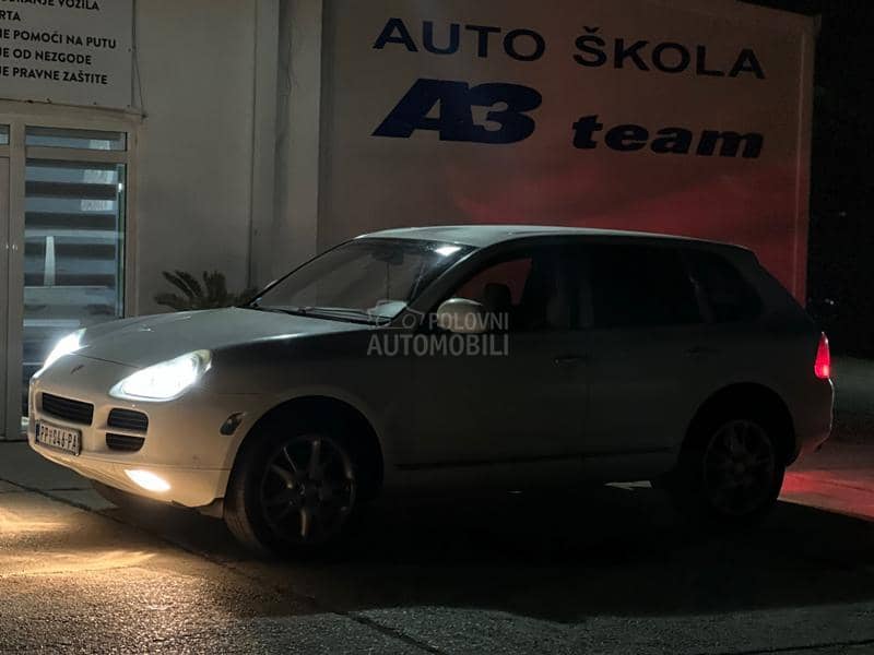 Porsche Cayenne 3200