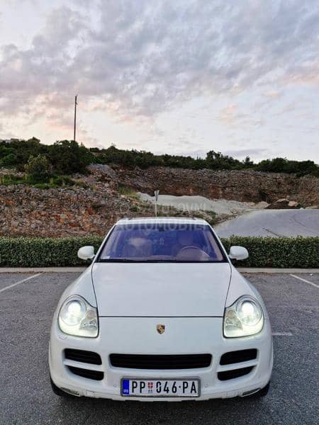 Porsche Cayenne 3200
