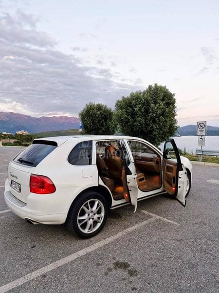 Porsche Cayenne 3200
