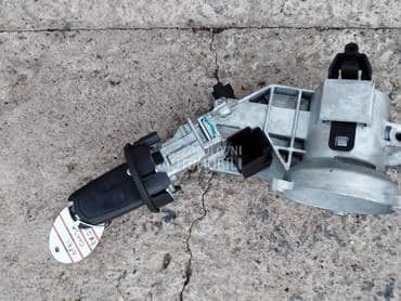 Komplet ulozak brave sa kljuc za Opel Corsa D od 2006. do 2014. god.