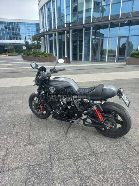 Kawasaki ZRX 1100 Cafe Racer