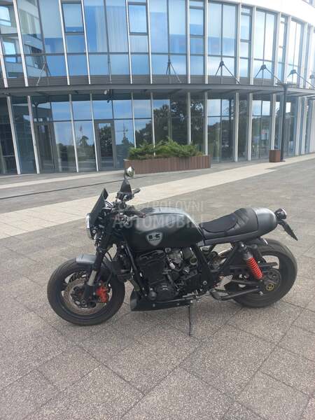 Kawasaki ZRX 1100 Cafe Racer