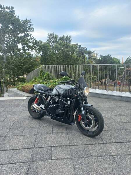 Kawasaki ZRX 1100 Cafe Racer