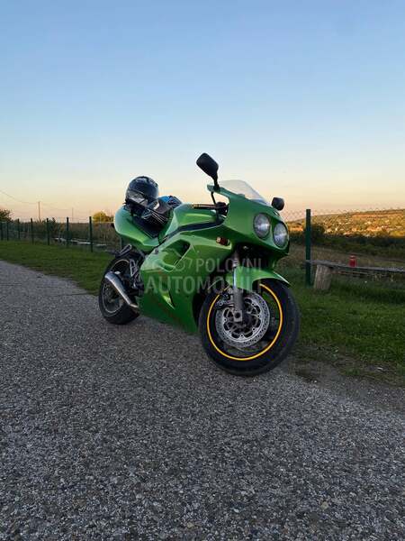 Kawasaki ZXR 750