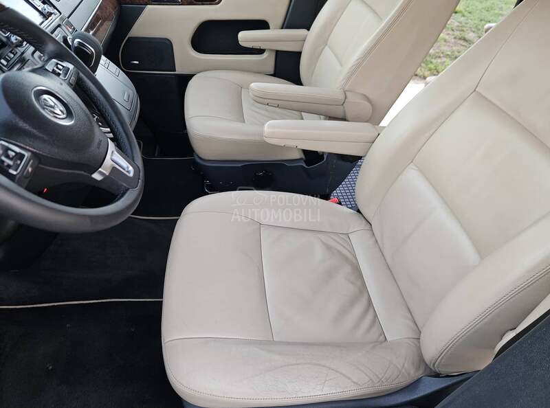 Volkswagen Multivan 2.0 HIGHLINE/LED/
