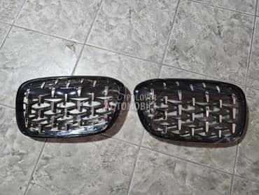 maska za BMW X1 od 2017. do 2020. god.