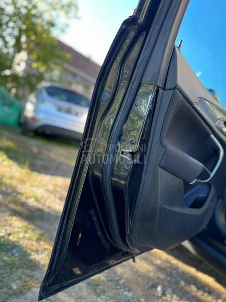 Vrata Prednja Leva Z22C