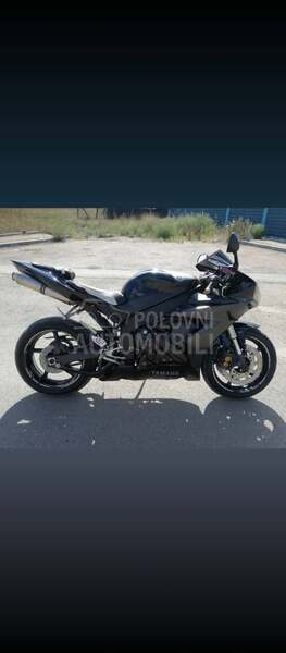 Yamaha R1