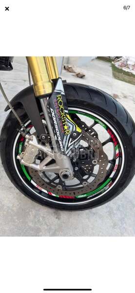Aprilia dorsoduro 750