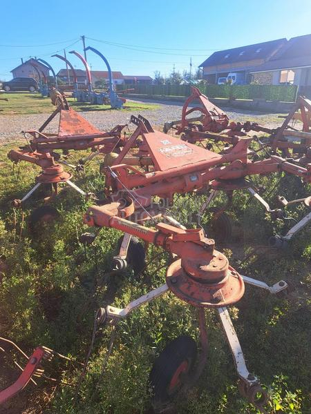 Deutz-Fahr Khun Fella Rastresaci