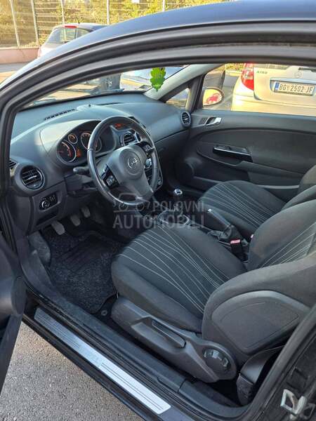 Opel Corsa D 