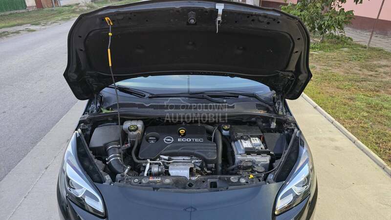 Opel Corsa E 1.0T Cosmo