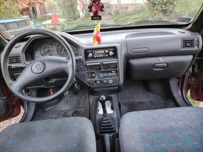 Peugeot 106 