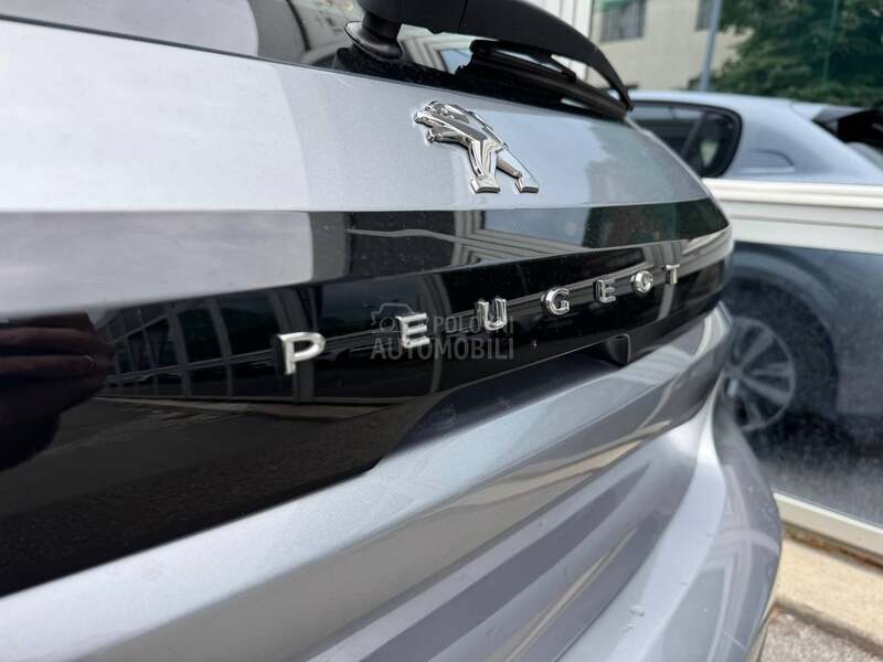 Peugeot 208 1.2 B