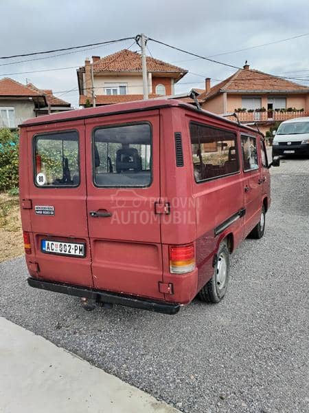 Mercedes Benz Mb100 