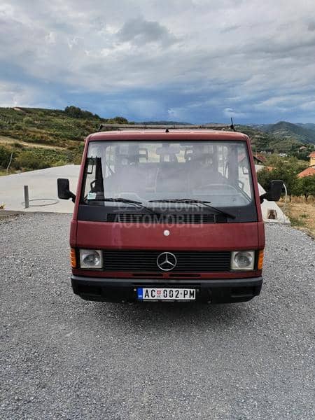 Mercedes Benz Mb100 