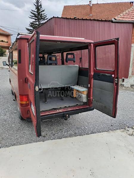 Mercedes Benz Mb100 