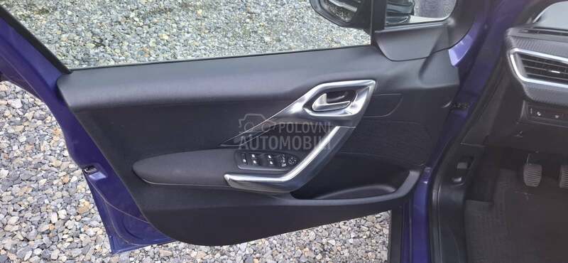 Peugeot 2008 1.2