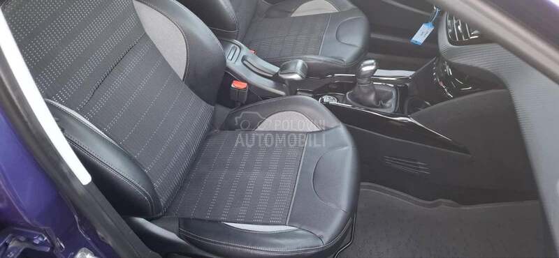 Peugeot 2008 1.2