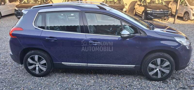 Peugeot 2008 1.2