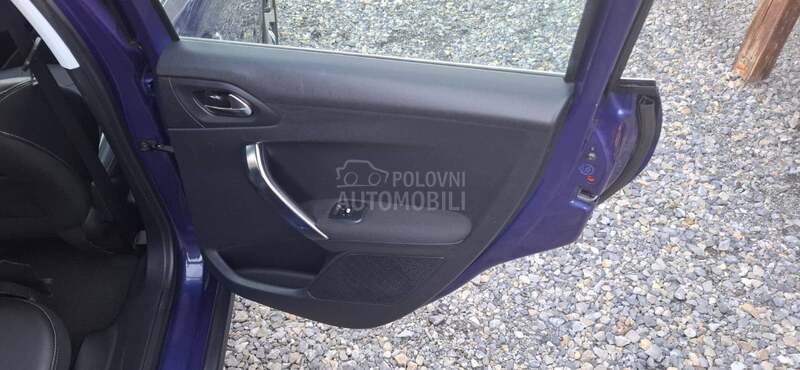 Peugeot 2008 1.2