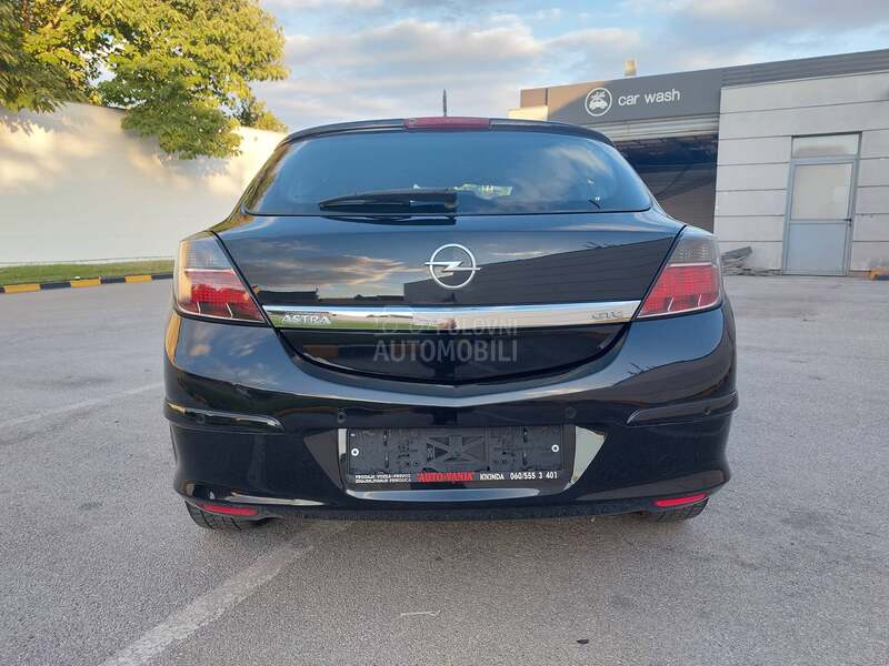 Opel Astra H 1.6 GTC COSMO
