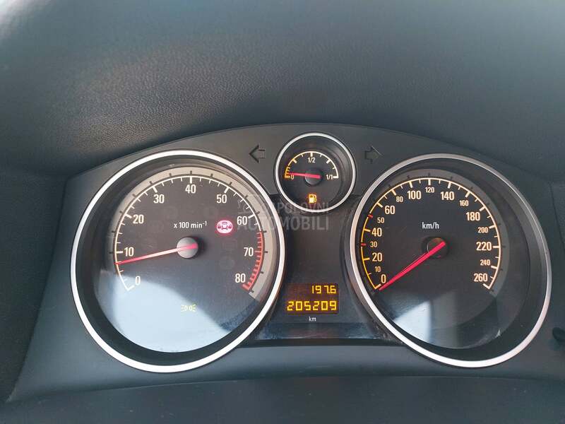Opel Astra H 1.6 GTC COSMO