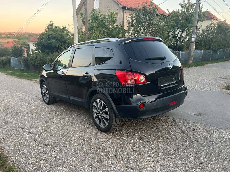 Nissan Qashqai + 2 PANO