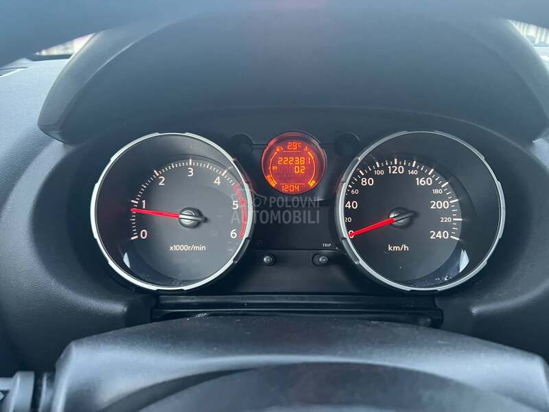 Nissan Qashqai + 2 PANO