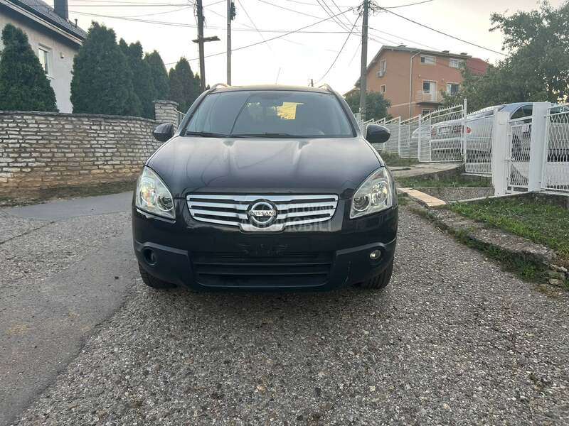 Nissan Qashqai + 2 PANO