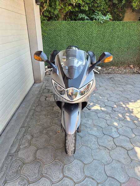 Triumph Sprint 1050 ST