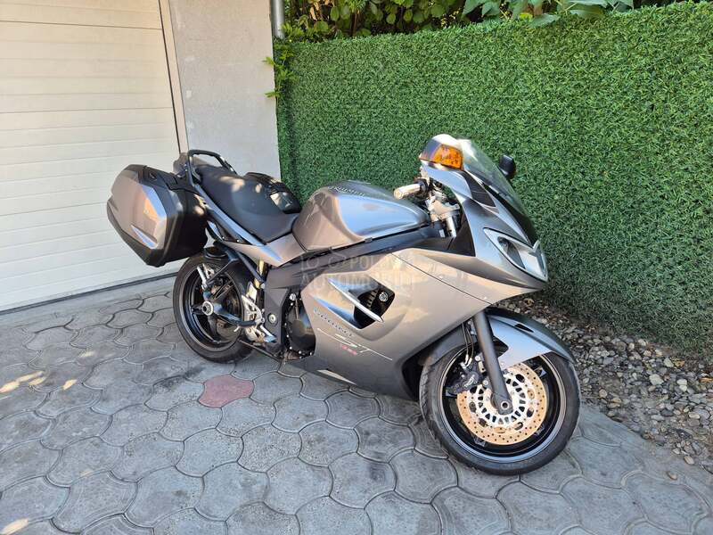 Triumph Sprint 1050 ST