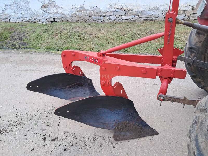 IMT 755 niski klirens