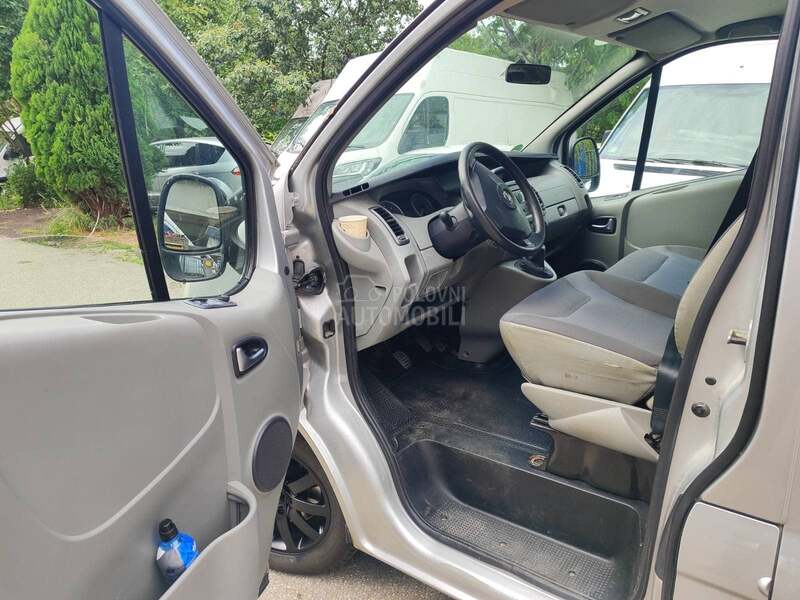 Opel Vivaro 2.0cdti 114ks
