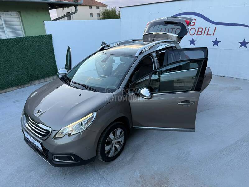 Peugeot 2008 1.6HDI ALLURE/AUT