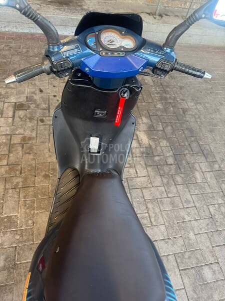 Aprilia sr