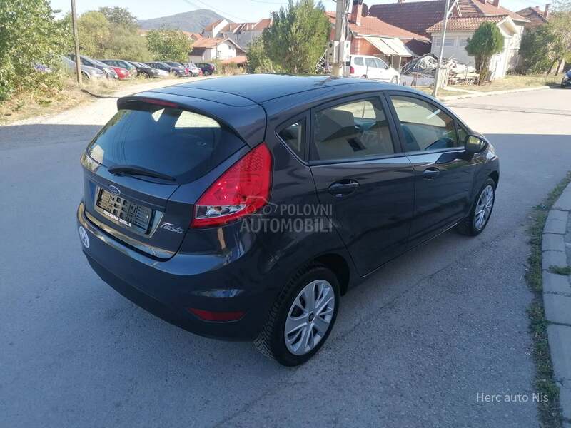Ford Fiesta 1.2i TREND LINE CH