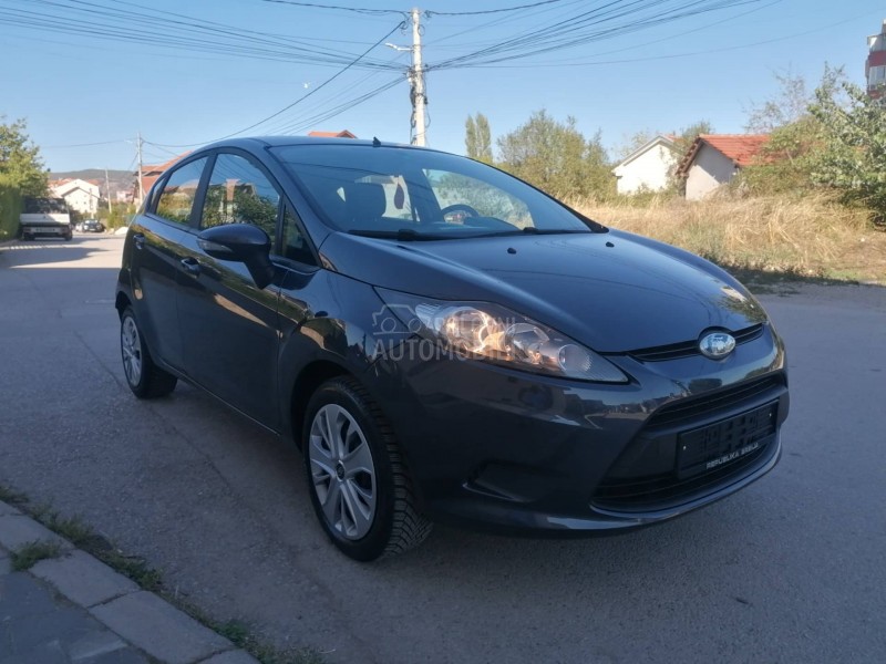 Ford Fiesta 1.2i TREND LINE CH