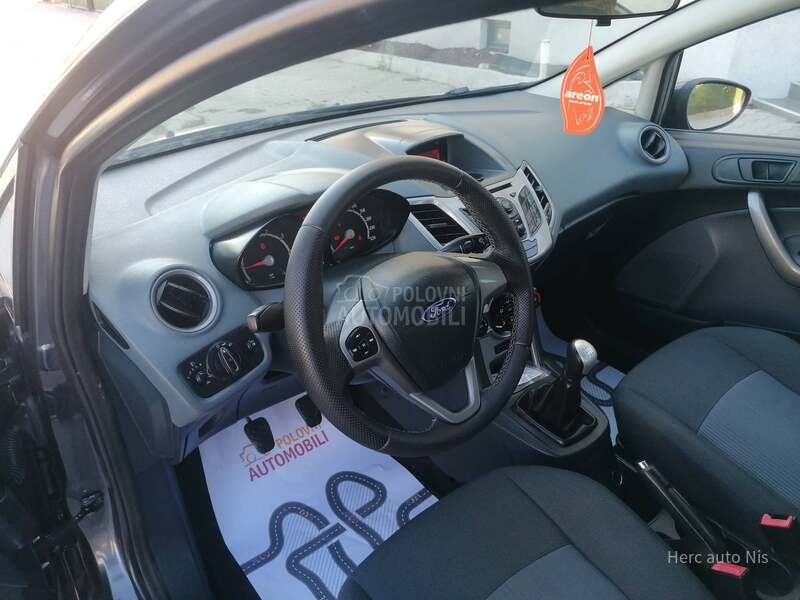 Ford Fiesta 1.2i TREND LINE CH