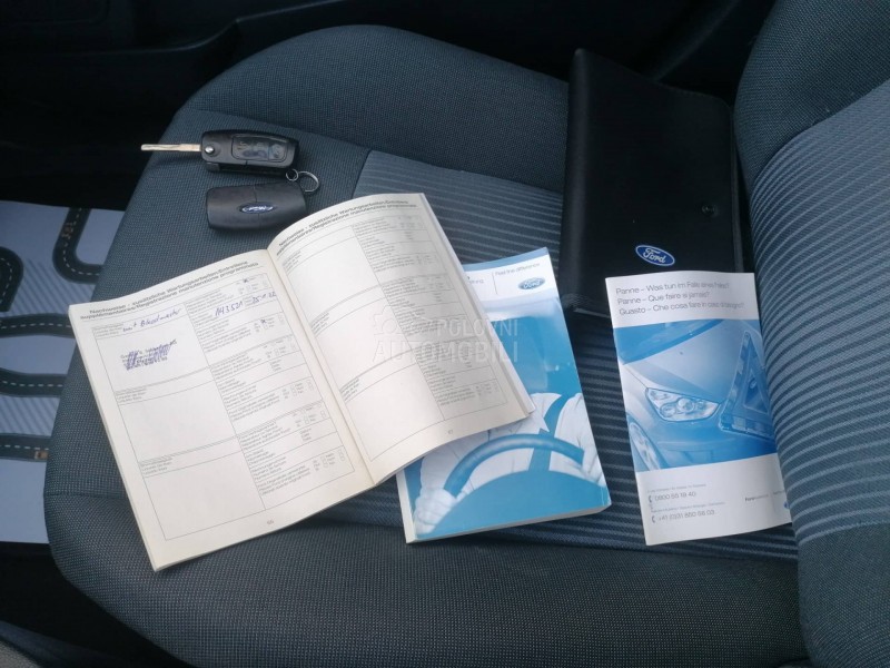 Ford Fiesta 1.2i TREND LINE CH