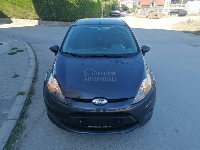 Ford Fiesta 1.2i TREND LINE CH