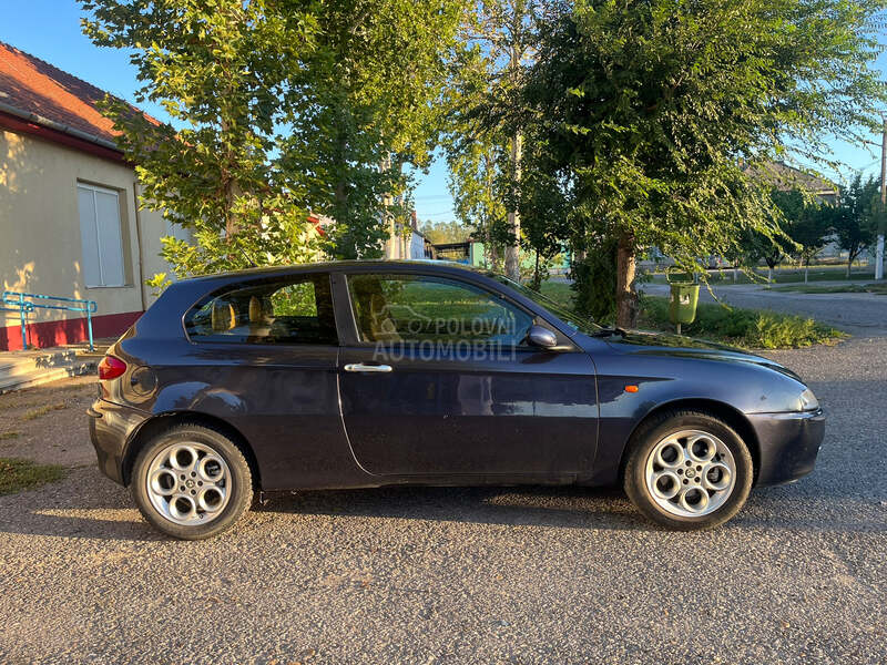 Alfa Romeo 147 