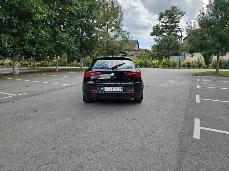 Alfa Romeo Giulietta 