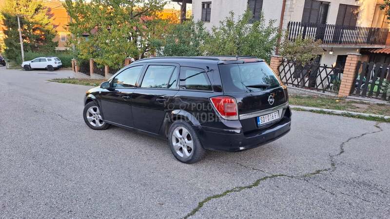 Opel Astra H 1.9 CDTI